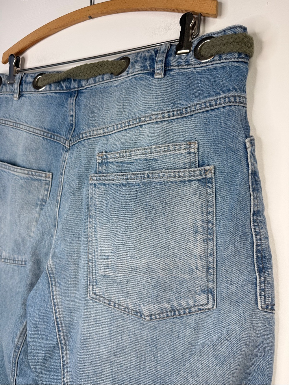 Free People We The Free Moxie Pull-On Barrel Jeans Size 30 - Picture 7 of 9